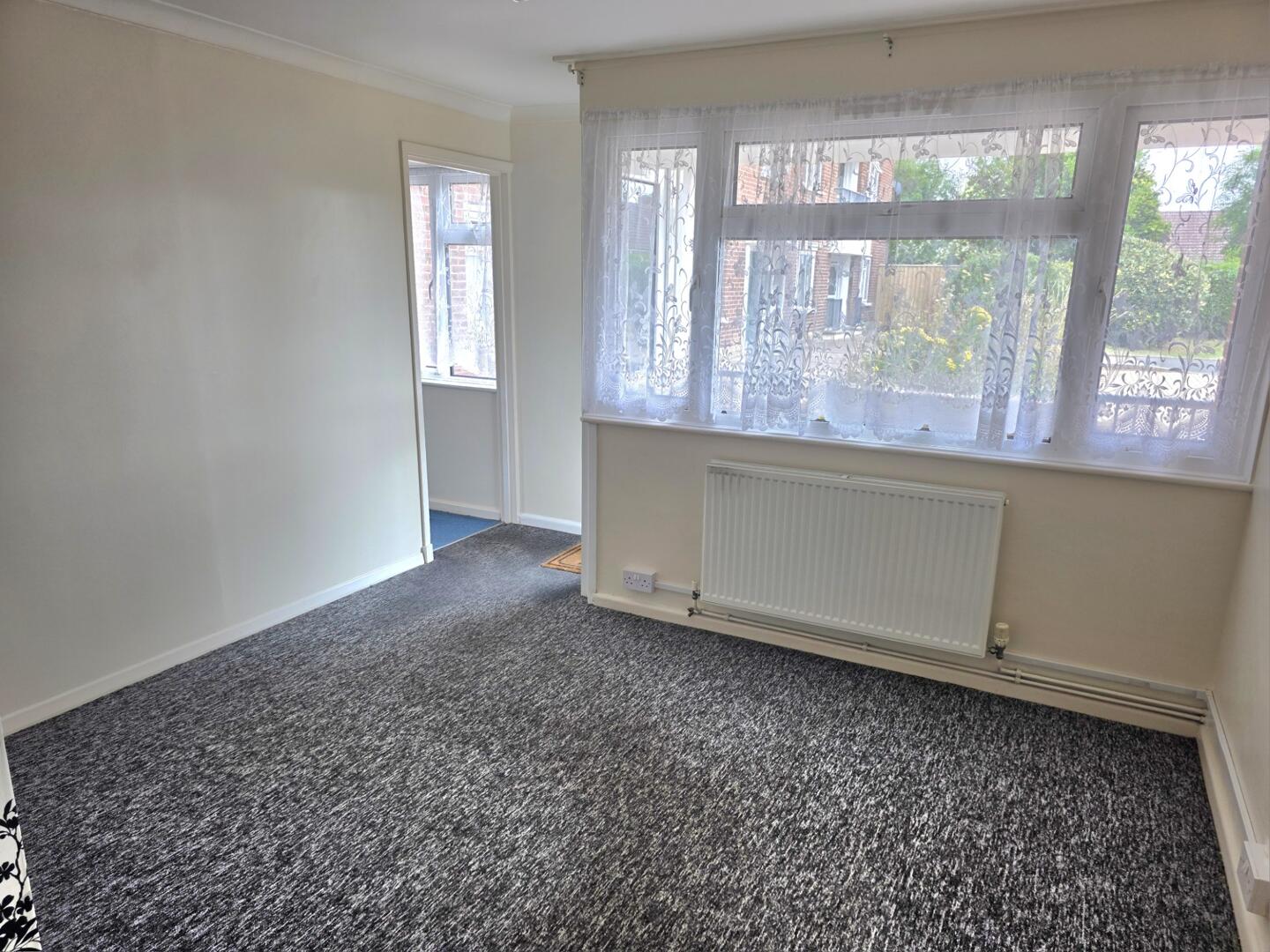3 bed property in Crossways Road, East Cowes
